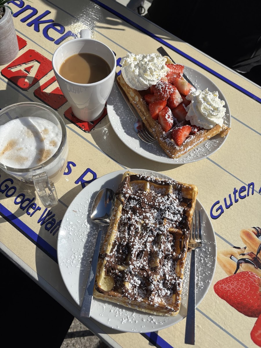 Zenkers Strand Cafe Photo 4