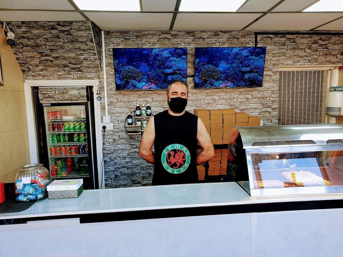 Equinox Fish Bar Photo 4