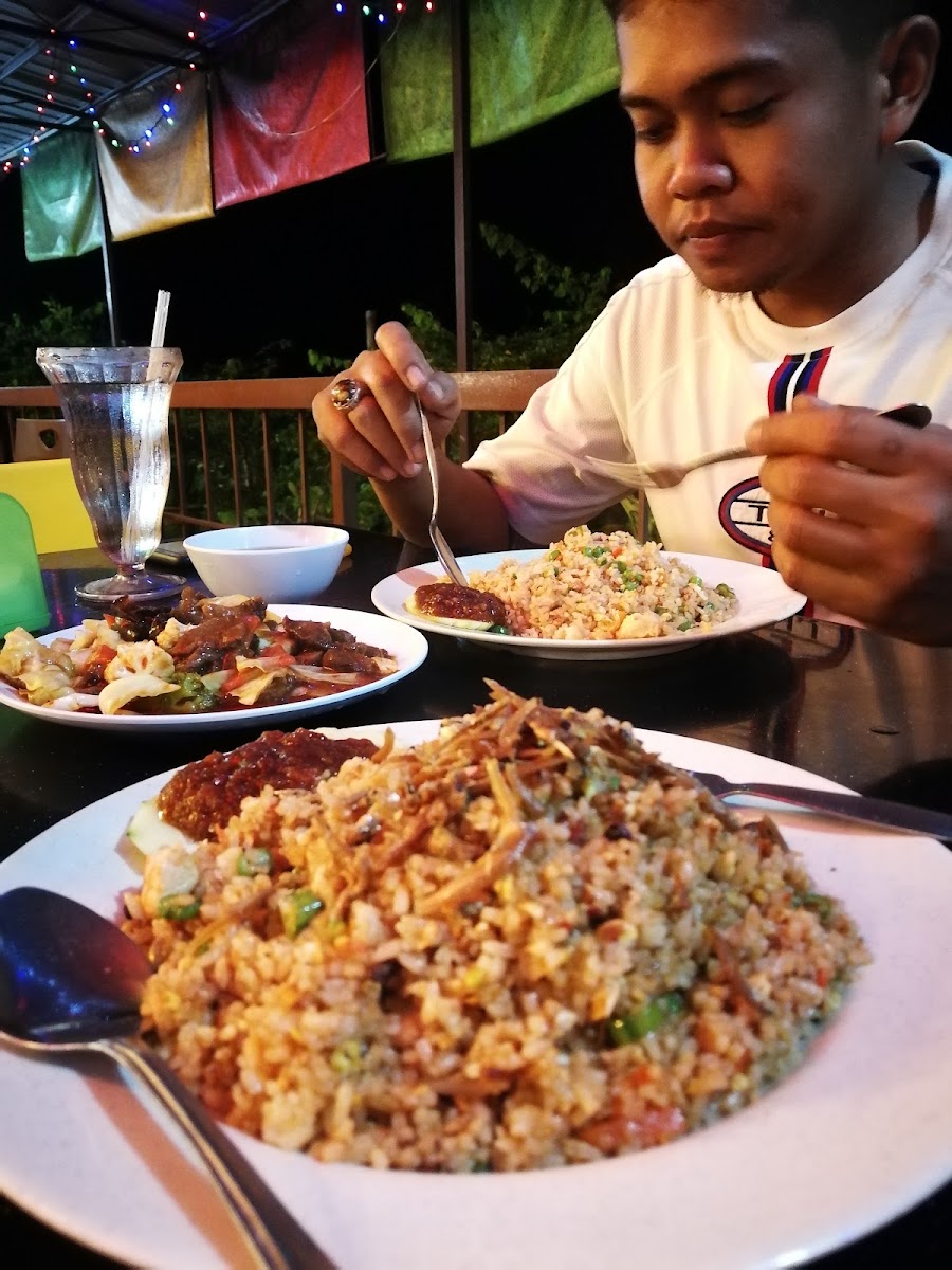 Cafe Diners Kak Mariam Photo 8