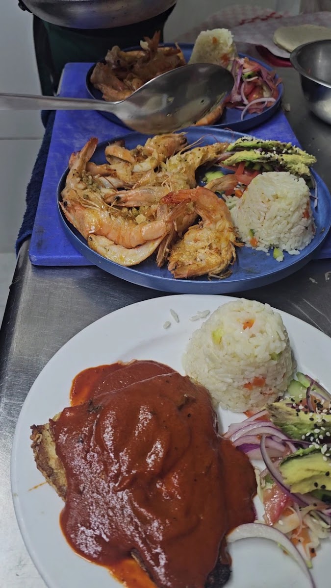 Capitán Ceviche Av. Las Torres Photo 2