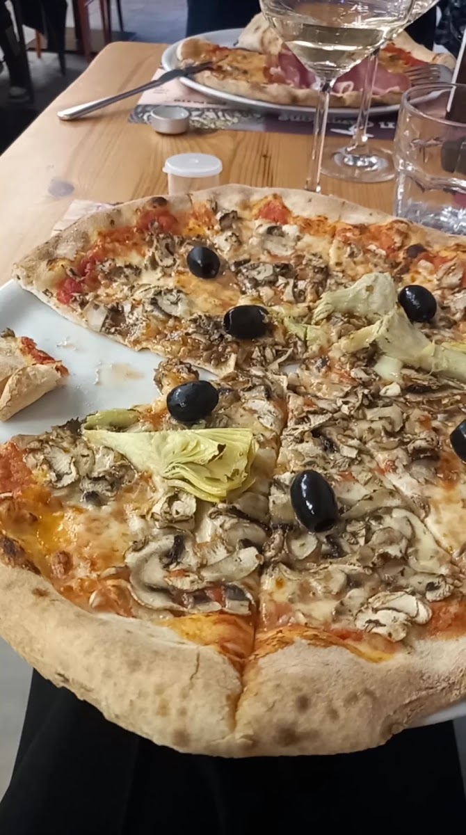 Pizzeria Il Campione Acilia Photo 4