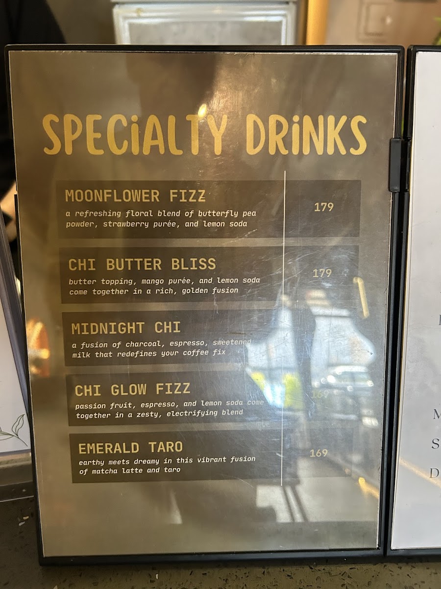 Chi Lifestyle Lounge Photo Menu 4