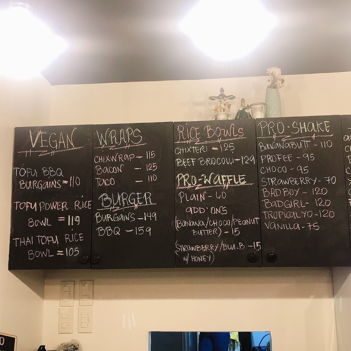 Chi Lifestyle Lounge Photo Menu 7