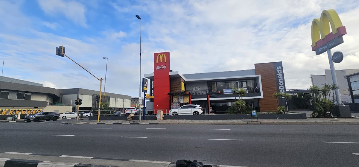 McDonald's Oxford Road Drive-Thru Photo 4