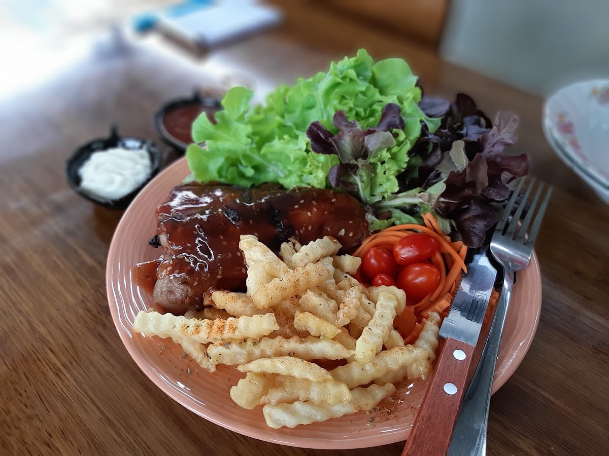 Aim Him Mueang Cafe and Restaurant Photo 8