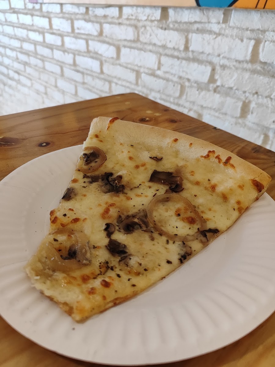 Bocca lupo pizza and brew Photo 5