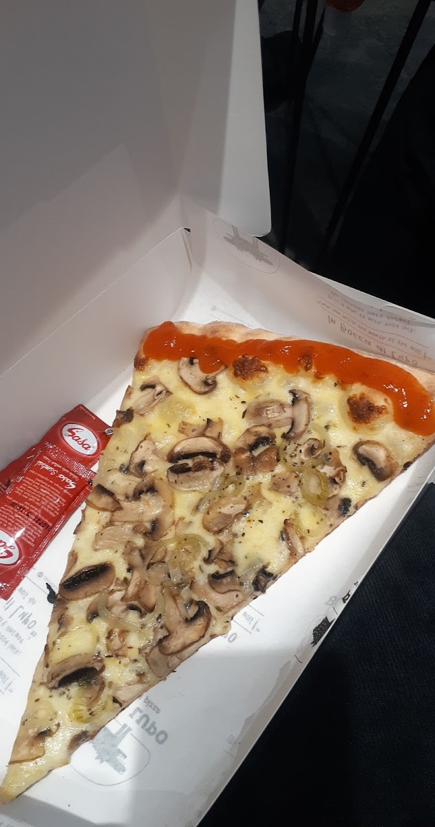 Bocca lupo pizza and brew Photo 7