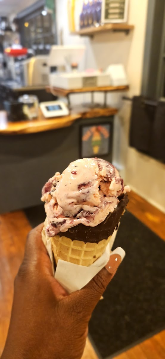 The Woods Ice Cream Shop Photo 6