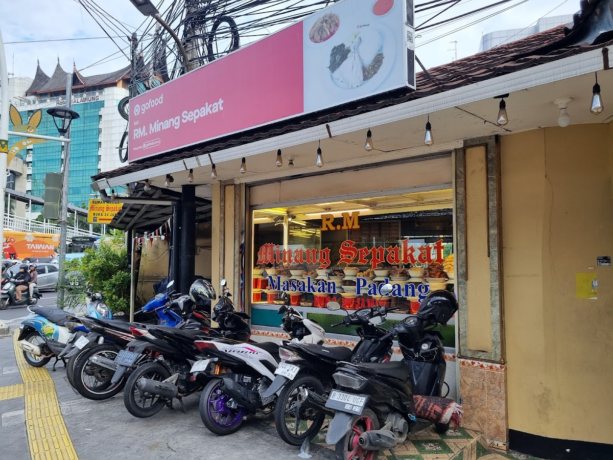 Rumah Makan Minang Sepakat