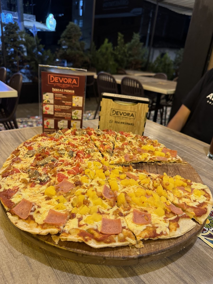 Devora Pizza Gourmet Photo 3