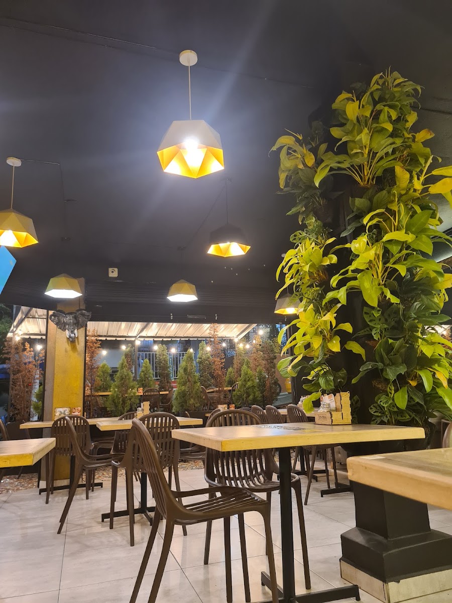 Devora Pizza Gourmet Photo 4