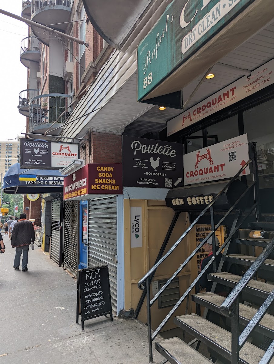 Poulette Rotisserie Chicken