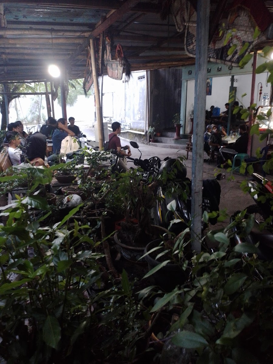 Warung Makan Gaul Photo 4