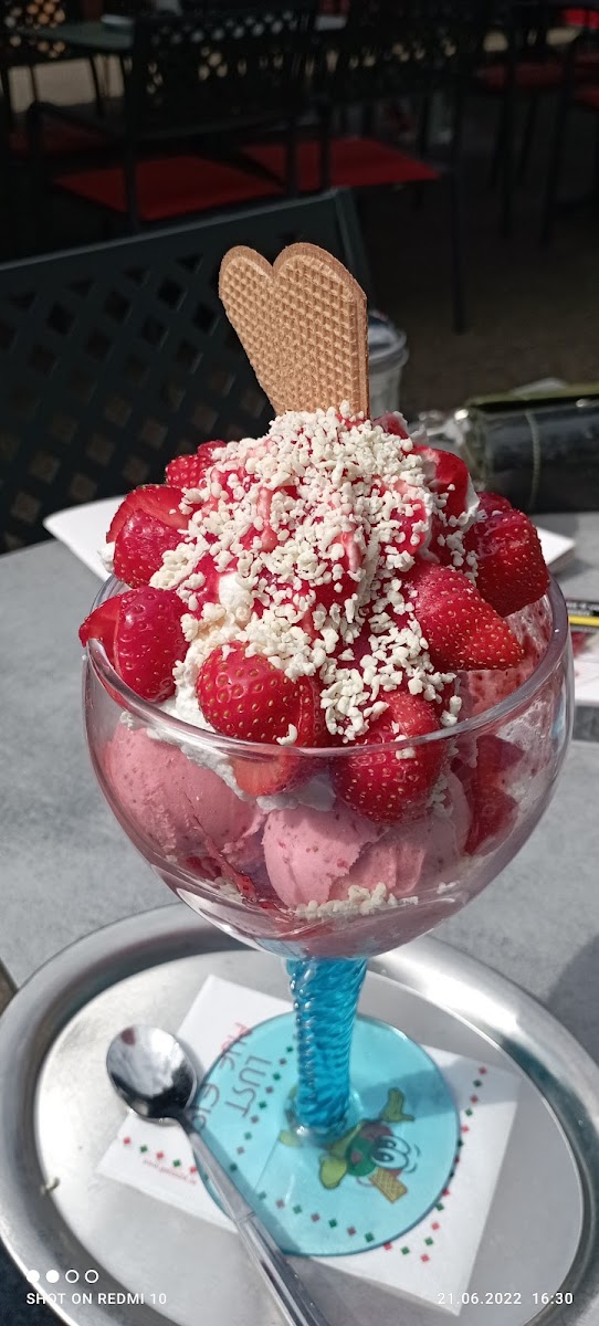 Eiscafé La Piazza Kamp-Lintfort Photo 8