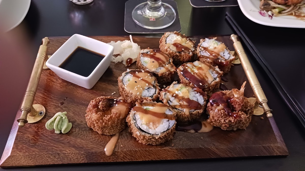 Mr.Trung Viet Cuisine - Sushi Photo 10