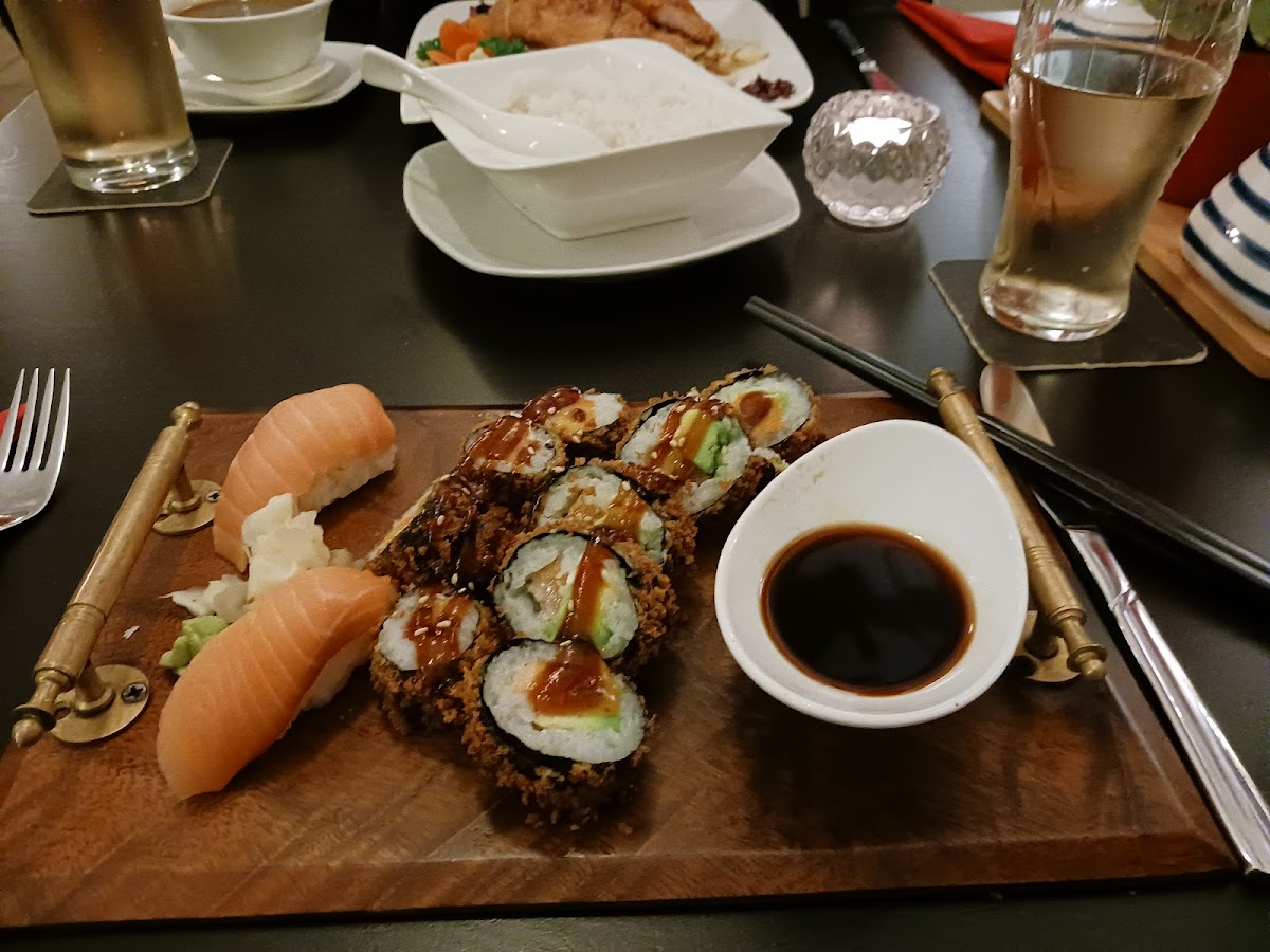 Mr.Trung Viet Cuisine - Sushi Photo 6