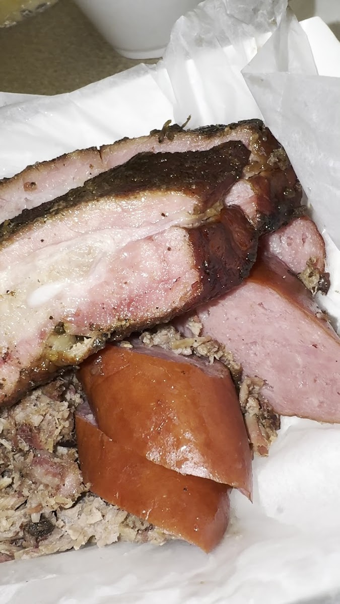 Mac's BBQ Photo 2
