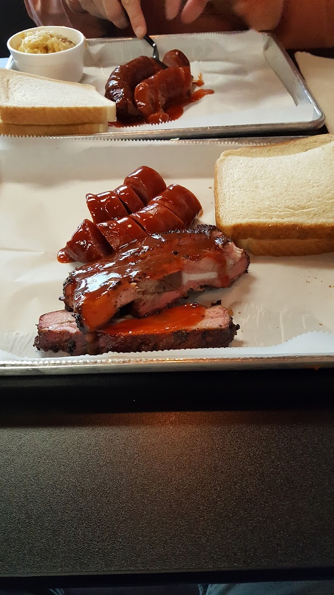 Mac's BBQ Photo 9