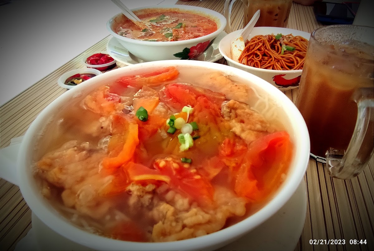 MANGOH CAFE Photo 2