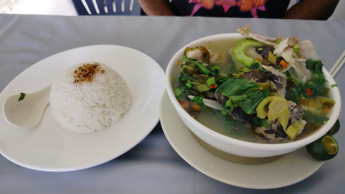 MANGOH CAFE Photo 9