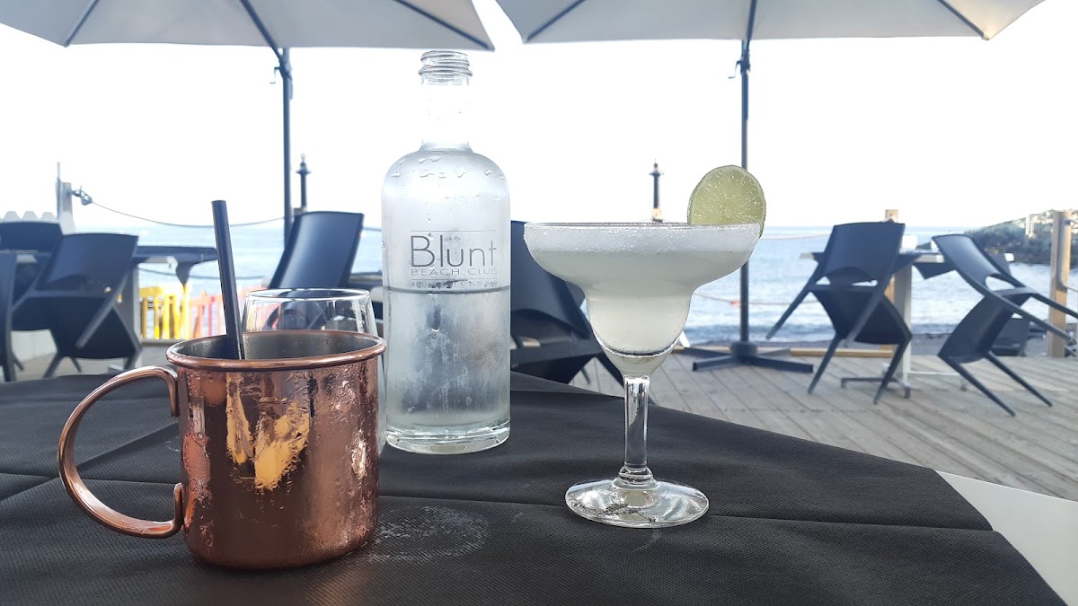 Blunt Beach Club Photo 7