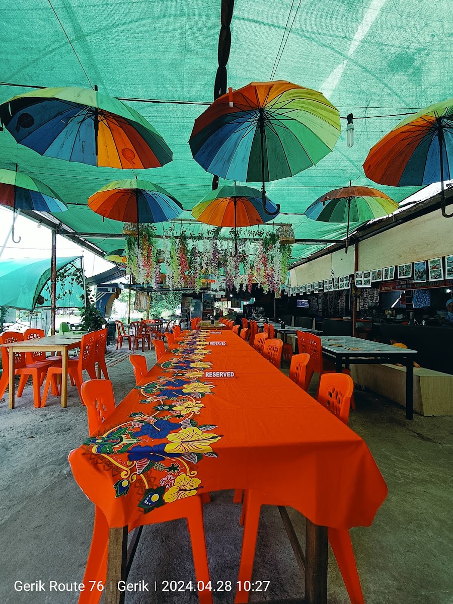 Pitstop Gerik Route 76 Claypot Asam Pedas