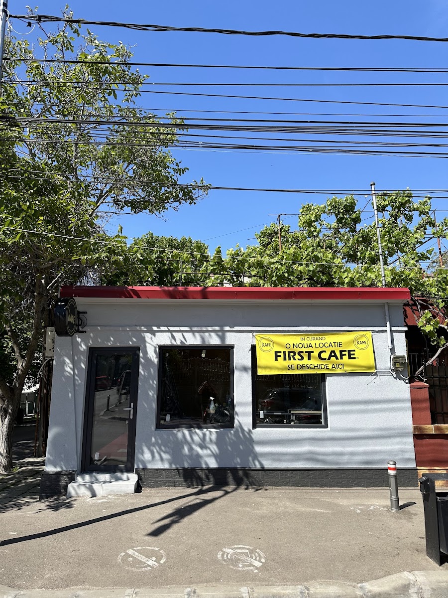 First Cafe Unirii