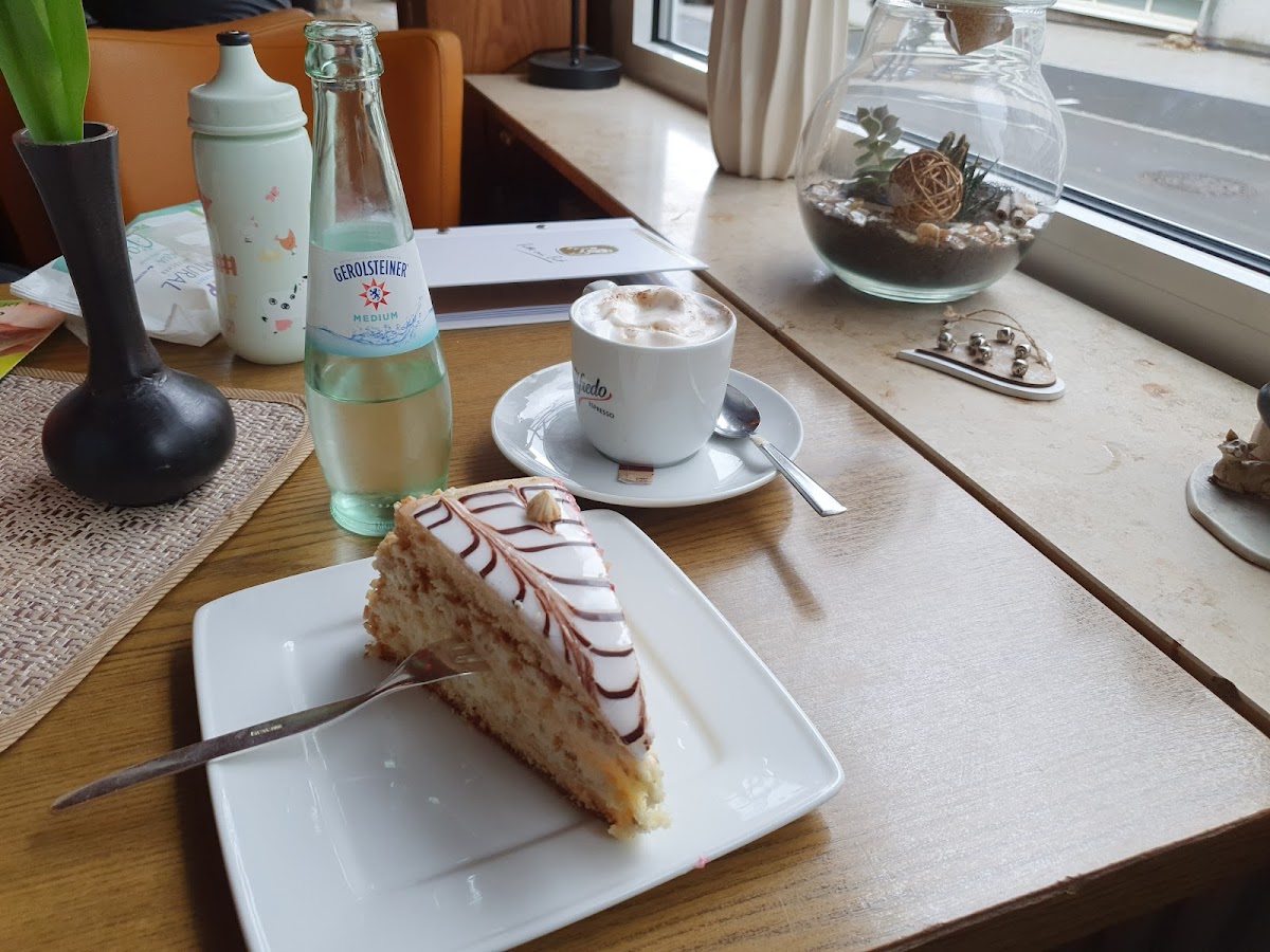 Café Hanebrink Photo 7