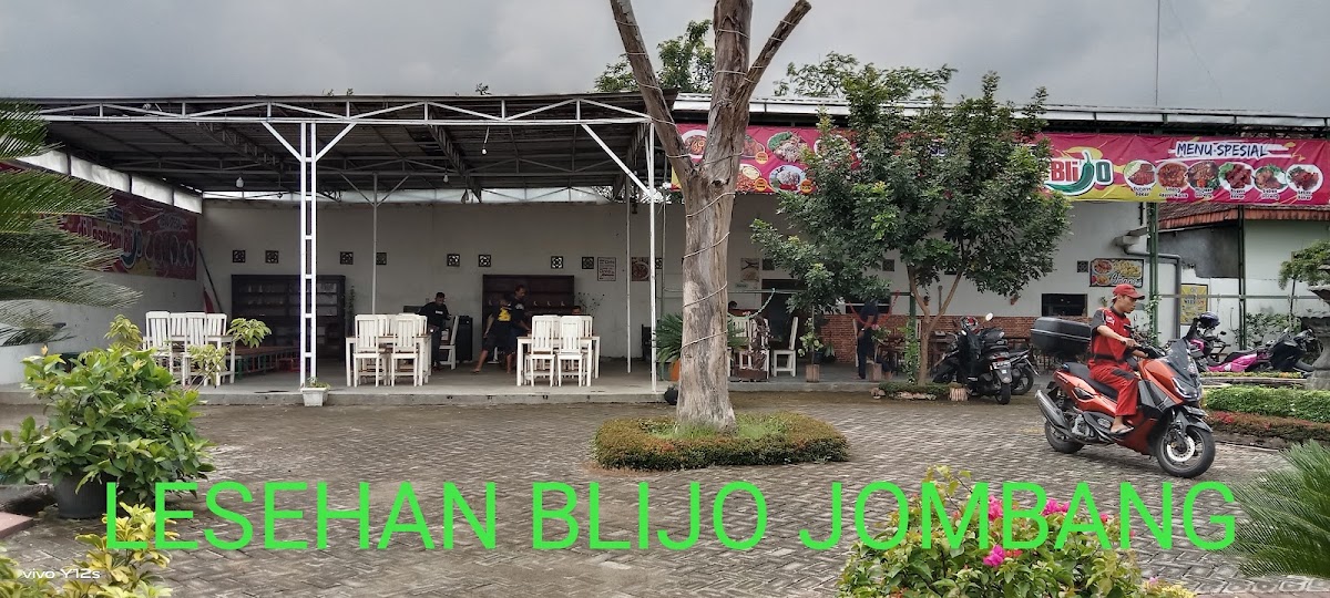Warung Lesehan BLIJO Photo 4