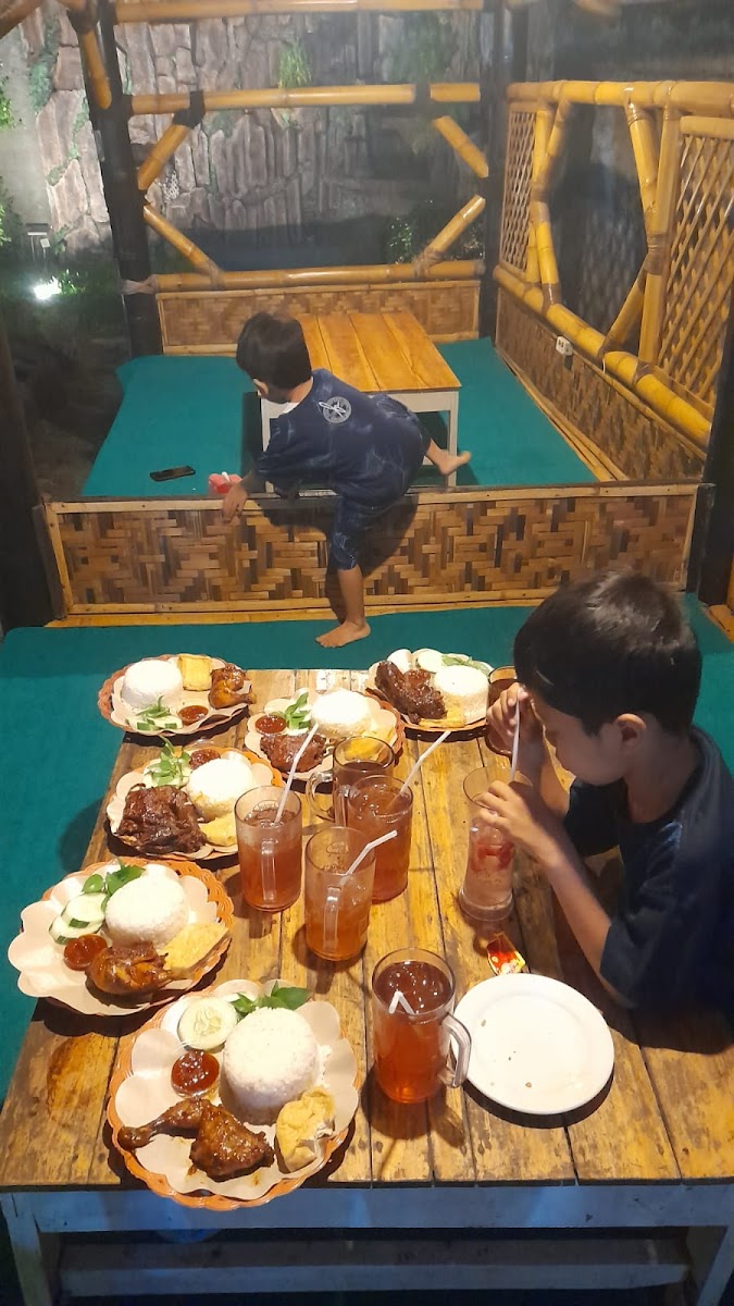 Warung Lesehan BLIJO Photo 5