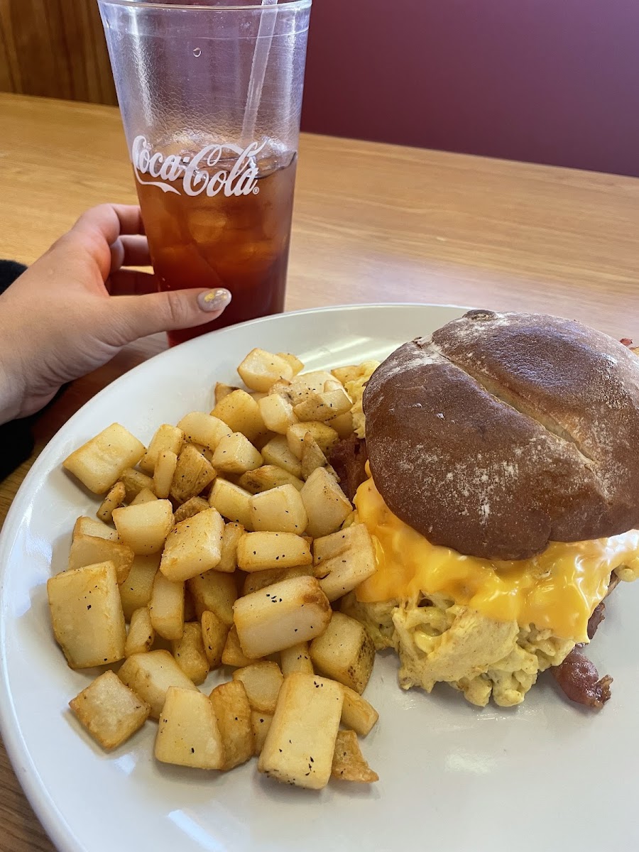 Lets Brunch cafe Photo 2