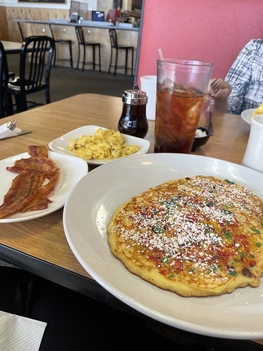 Lets Brunch cafe Photo 6