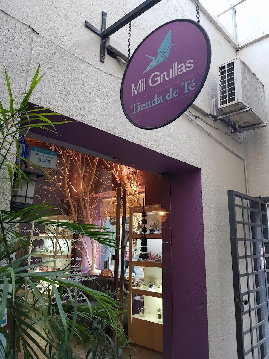 Mil Grullas y una taza de Té - Córdoba
