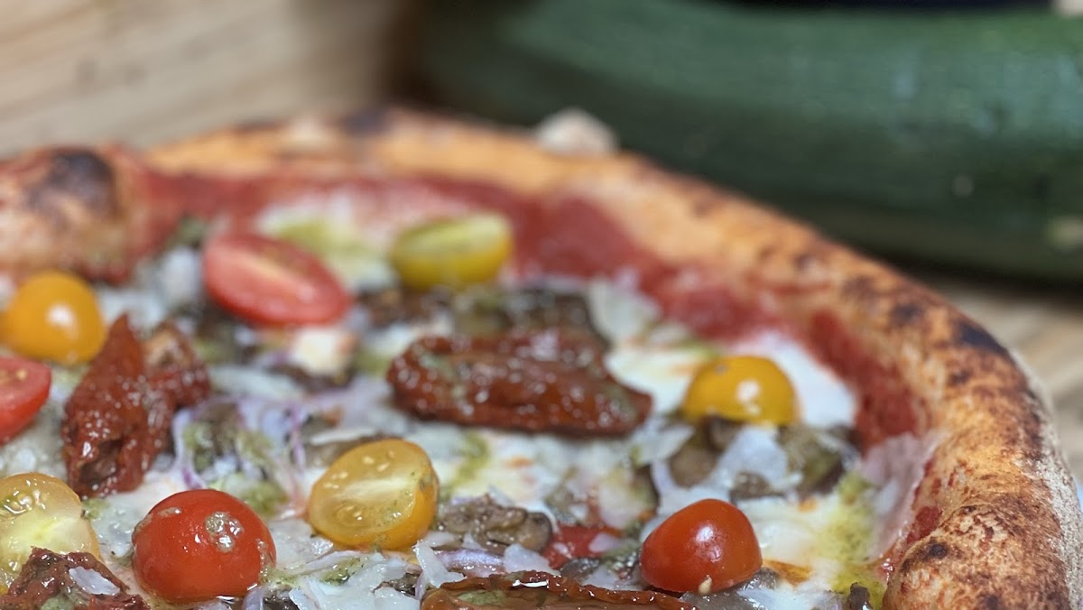 Gusto Pizza
