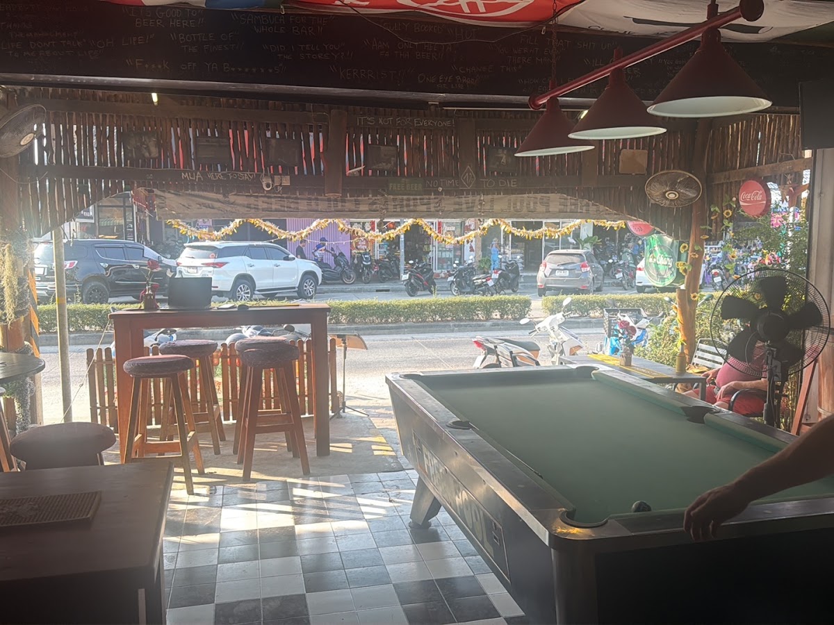 Salty dog bar Koh phangan