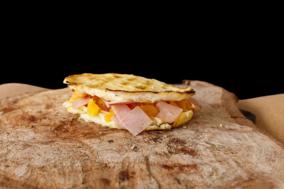 Arepas y Maduritos de mi Tierra Photo 4