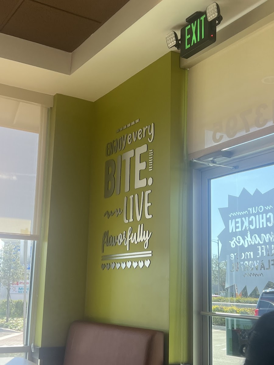 Pollo Campero Photo 9