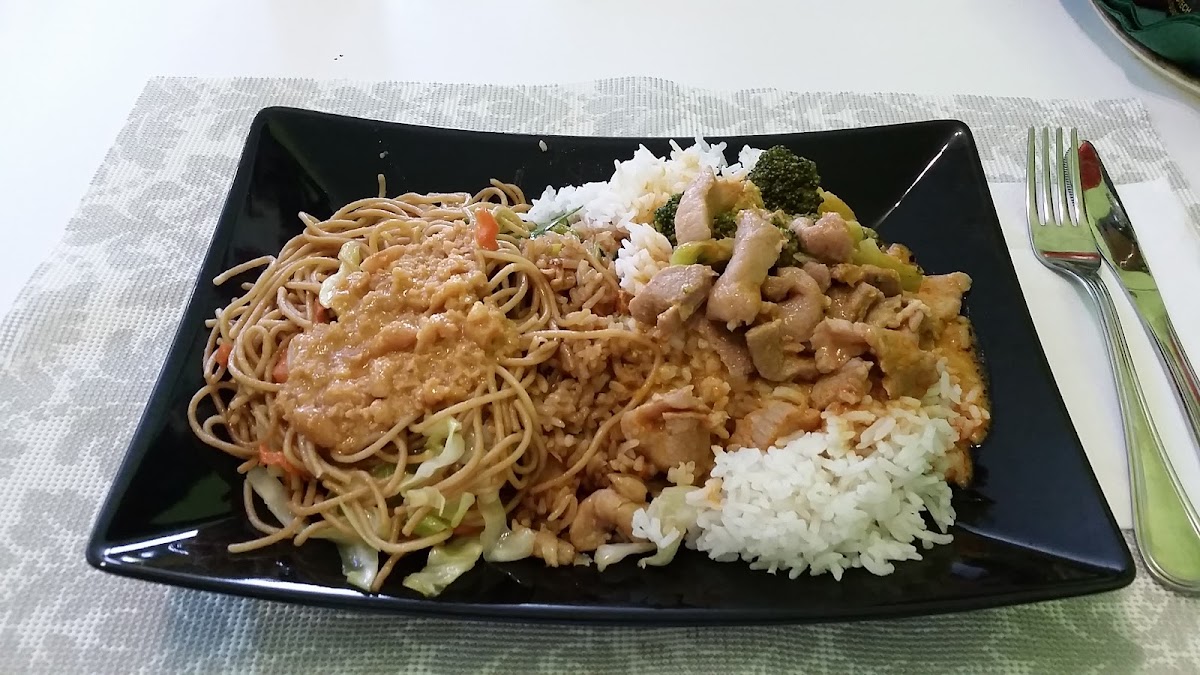 Rag Thai Imbiss und Take Away Photo 9