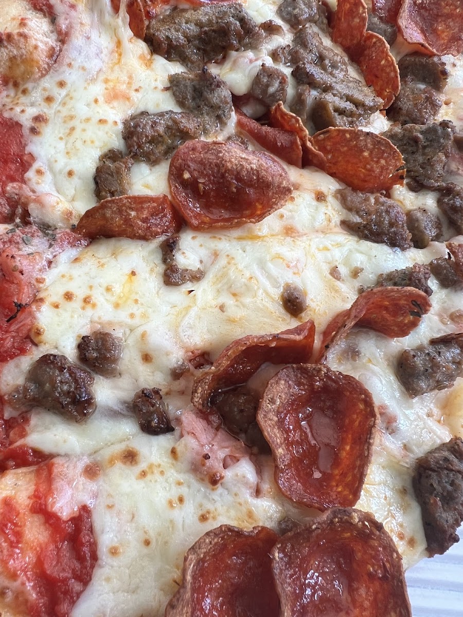 Greek's Pizzeria Photo 6