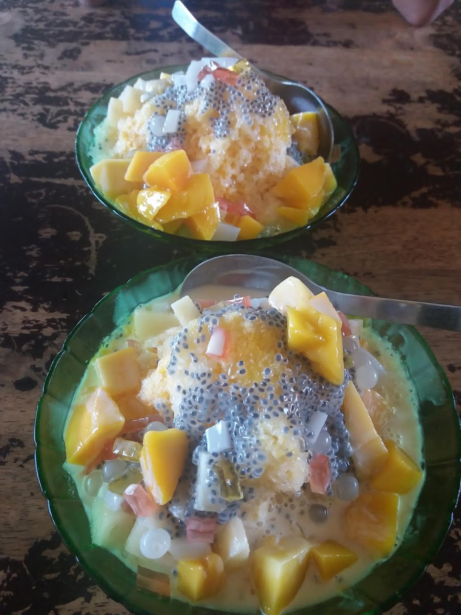 Berungis Cafe Photo 6