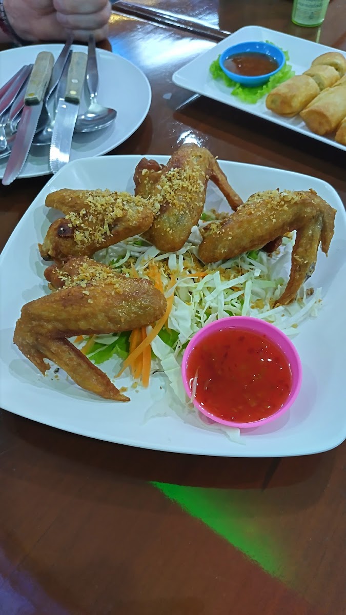 Song Pee Nong 2 Photo 8