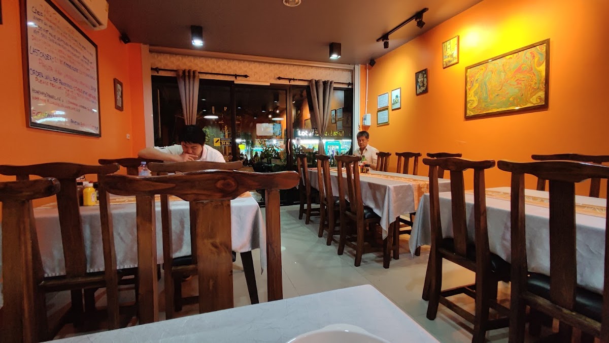 PASTA E BASTA Italian restaurant
