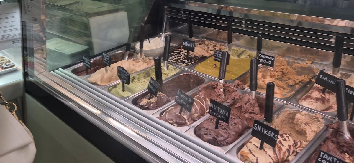 Gelateria Ragno d'oro - Gelato artigianale Photo 2