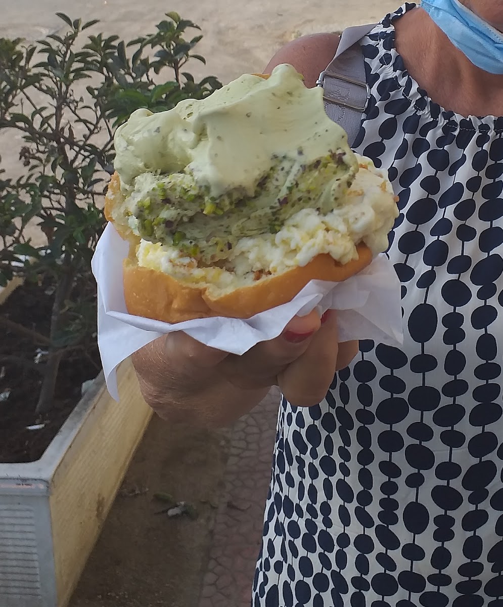 Gelateria Ragno d'oro - Gelato artigianale Photo 7
