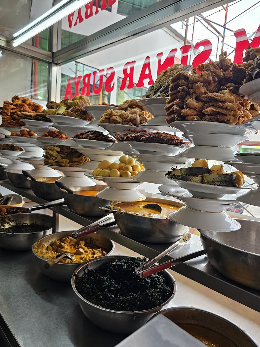 Sinar Surya Masakan Padang Photo 4