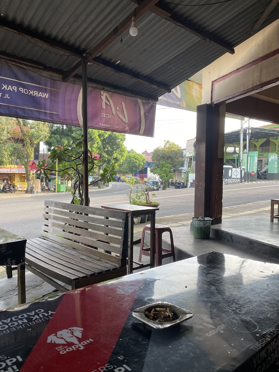 Warung Kopi Pak Eko