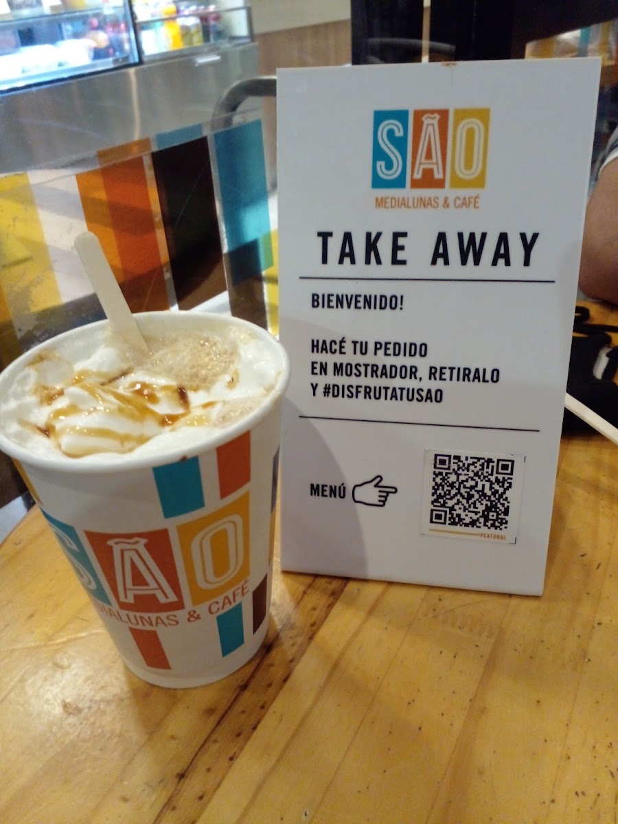 SÃO Medialunas y Café Photo 7