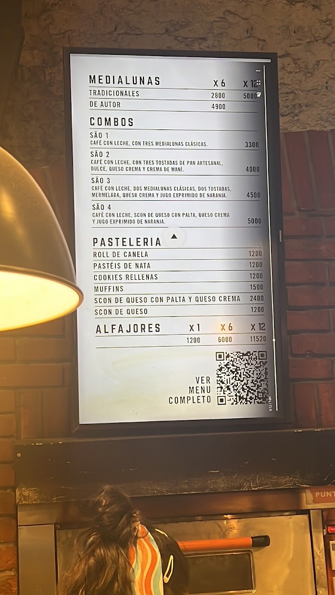 SÃO Medialunas y Café Photo Menu 2