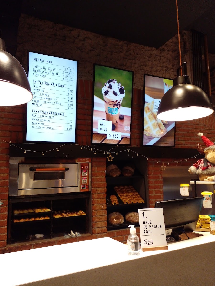 SÃO Medialunas y Café Photo Menu 3