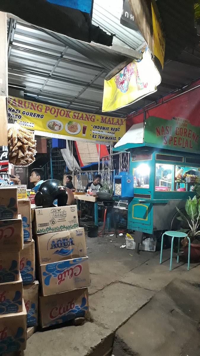 Warung Pojok Siang Malam Photo 2
